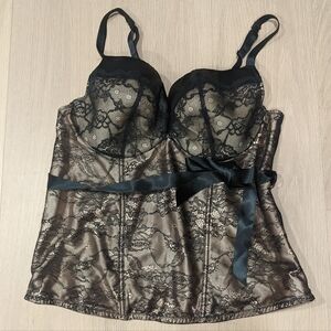 Cacique lace corset